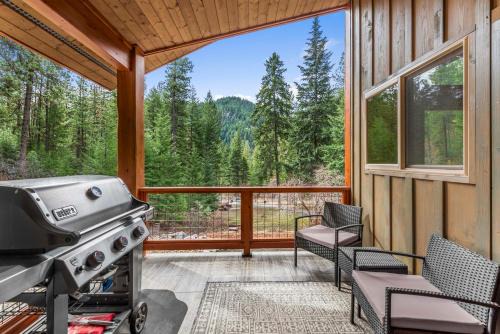 Eagle Creek Hideaway