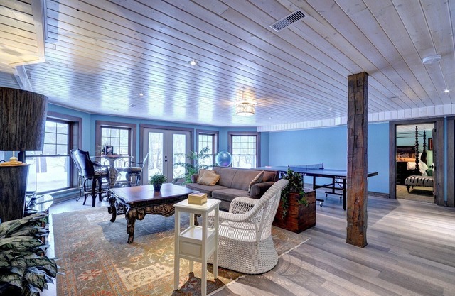 Eagle Lake Adventure Log Cabin in the Haliburton Highlands..