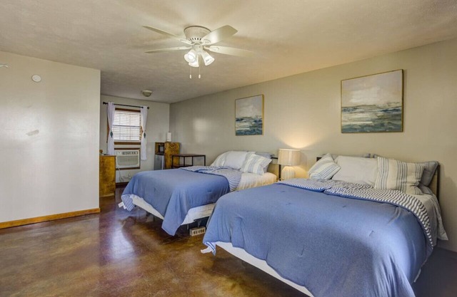 Eagle Landing Hotel Room 2