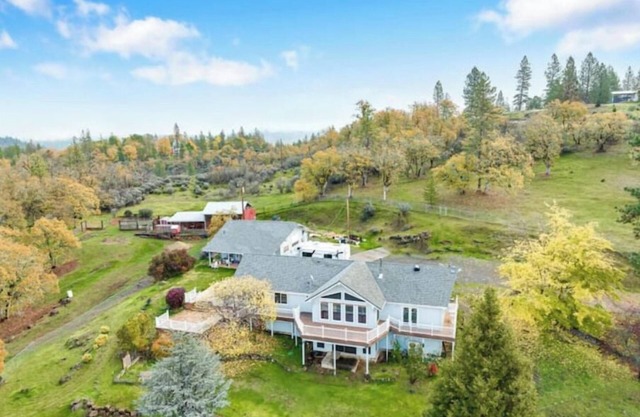 Eagle Point Getaway - Horse & Pet friendly