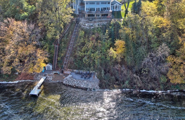 Eagle's Bluff - Annandale