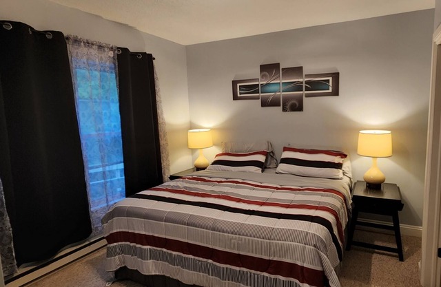 lakeview condo #4