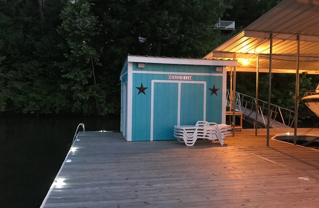 "EAGLES REST" Seeufer-Hauptkanal, atemberaubende Aussichten!