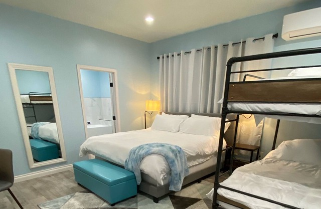 Wrightwood Bed and Breakfast Eagles Suite