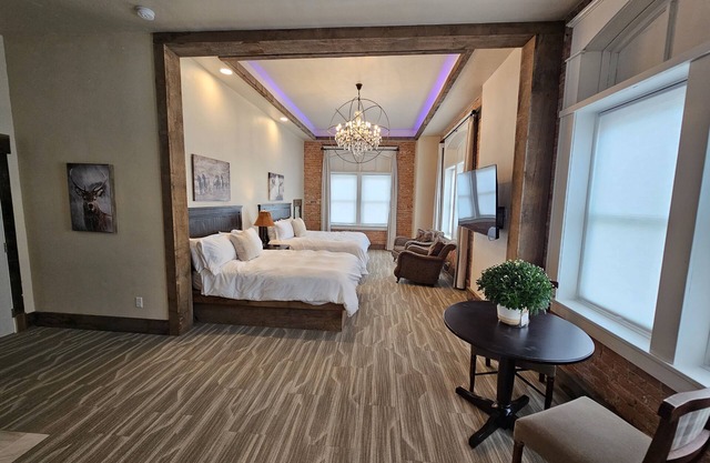 Eaglescape Suites and Event Center