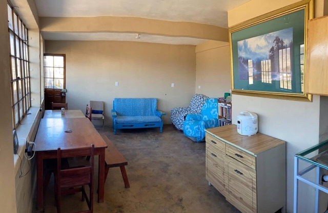 Earth block, view of Mitla, 5 private rooms/bath rented separately, WiFi,