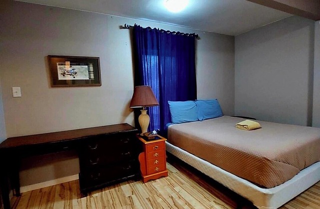 EARTHQUEST Lodge