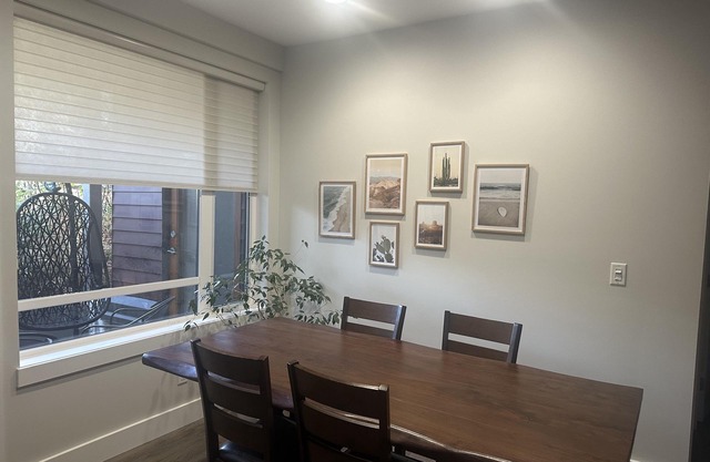 Easily accessible condo just steps to the waterfront walkway in Nanaimo