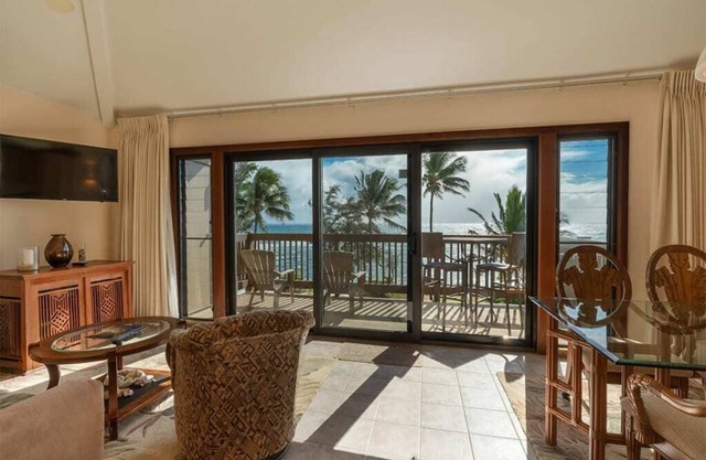 East Kauai OV Bliss! Open Kitchen, Lanai, WiFi, TV, DVD+Ceiling Fans–Kaha Lani 321