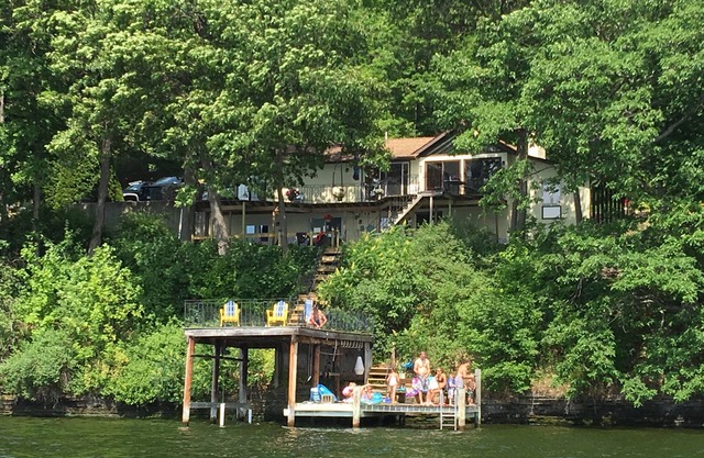 East Side Lake House geräumige Haus. Wegtreiben.