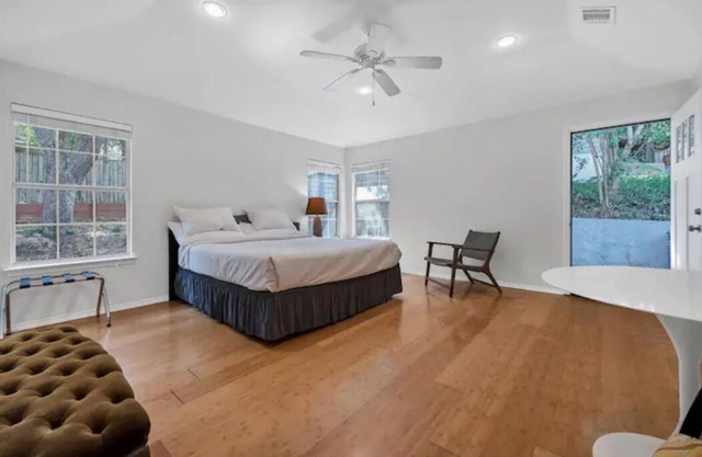 East Side Studio with Private Yard and Kitchenette