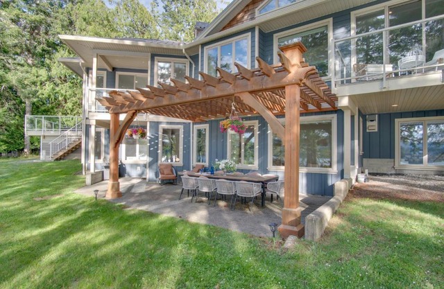 East Sooke Hideaway