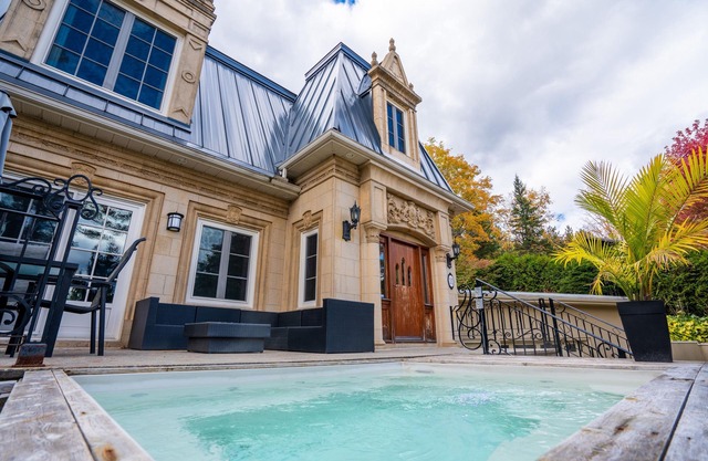 ORFORD LAKE ViLLA / Waterfront mit eigenem Spa und Strand