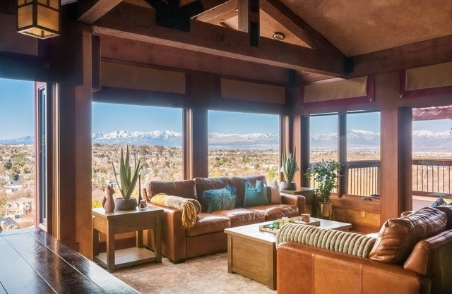 Easy Access to Snowbird & Alta | Amazing Views I Private Hot Tub