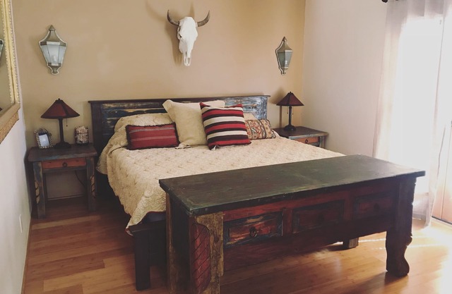Leicht zu Fuß zum Plaza, Gated Retreat, in der Nähe Ski Santa Fe!