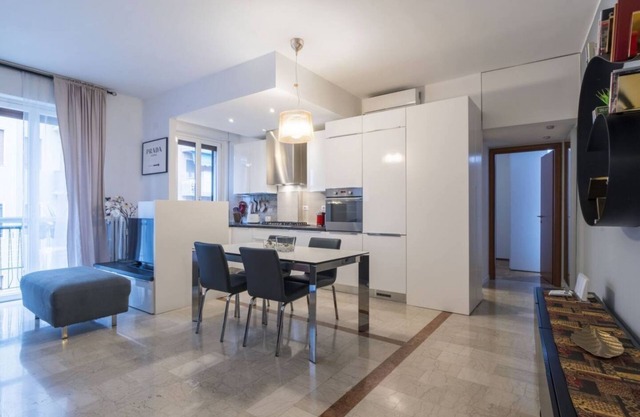 Easylife - Elegant and chic flat with balcony