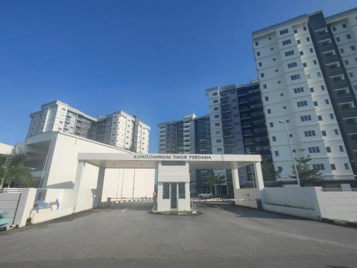 EasyStay Kampar (near UTAR) 5bedrooms 10pax Free WiFi