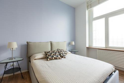 EasyTopStay - Tricolore Modern and Cozy Apartment