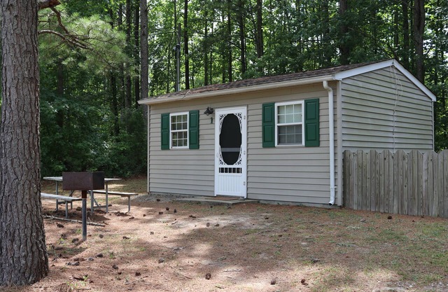 Ec Lake Gaston Cabin en entorno natural en el hermoso lago Gaston