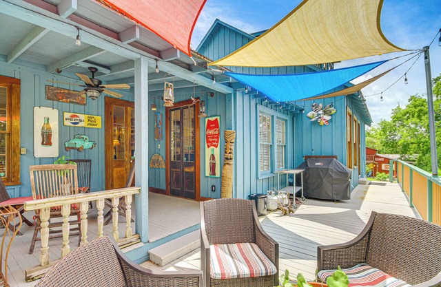 Eclectic Mandeville Home: Walk to Lakefront Park