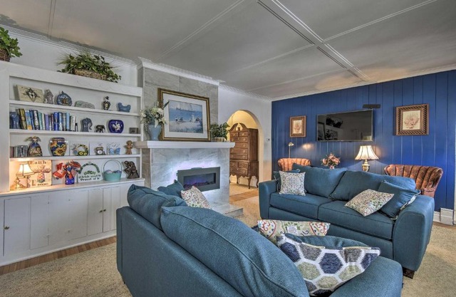 Eclectic Manitowoc Vacation Rental Near Marina!