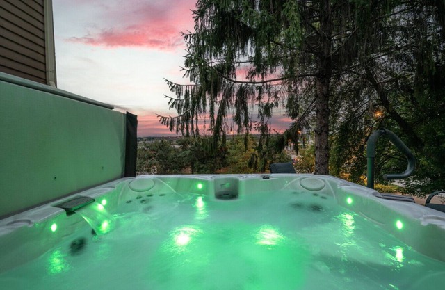 ~Eclectic~Modern Davenport Suite