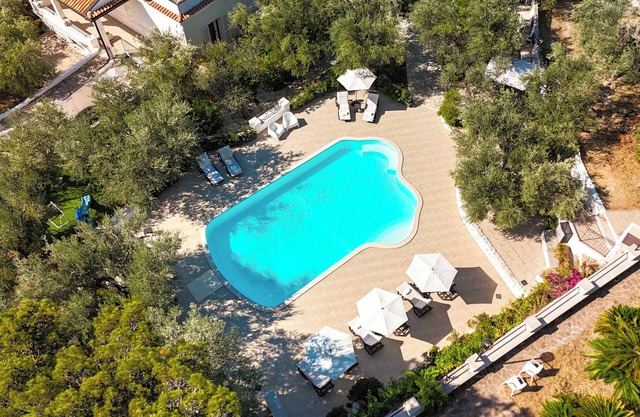 APULIEN CHARME VILLA SIMONE (Villa mit Pool und Ausflüge)