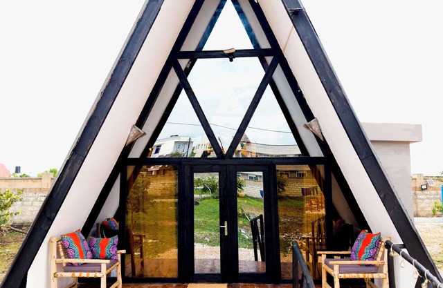 "Eco-Friendly A-Frame Cabin 10min / Nungwi Beach
