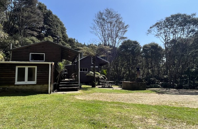 Eco Friendly Bush Cabin Retreat on a Tranquil Farm