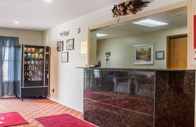 Econo Lodge Cuba I-86