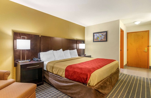 Econo Lodge Exit-29