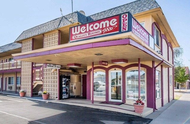 Econo Lodge Fallon Naval Air Station Area
