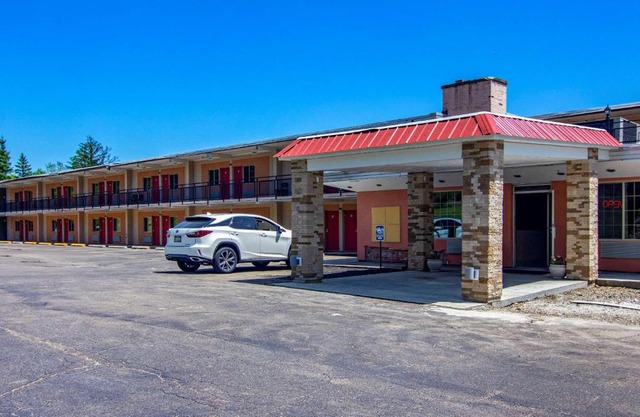 Econo Lodge Hotel Bradford