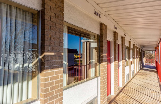 Econo Lodge Meridian
