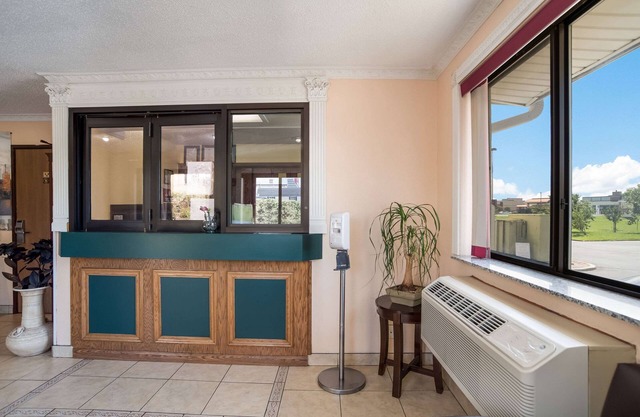 Econo Lodge Spotsylvania Town Center