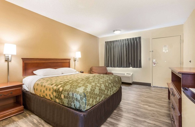 Econo Lodge St Robert