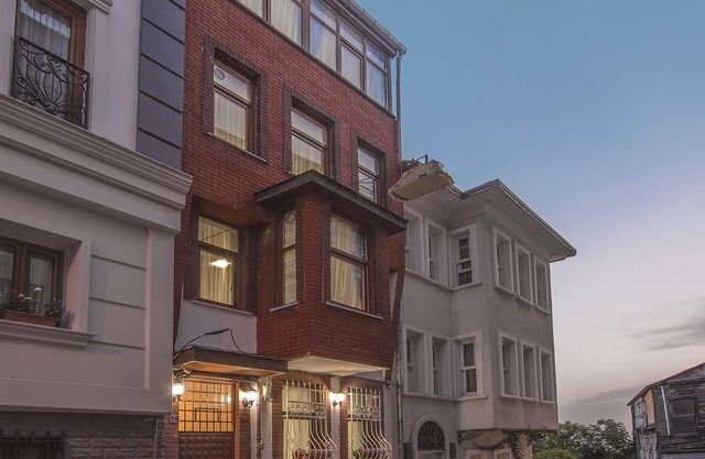 Economic One Bedroom Basement Apart at Sultanahmet, Old City