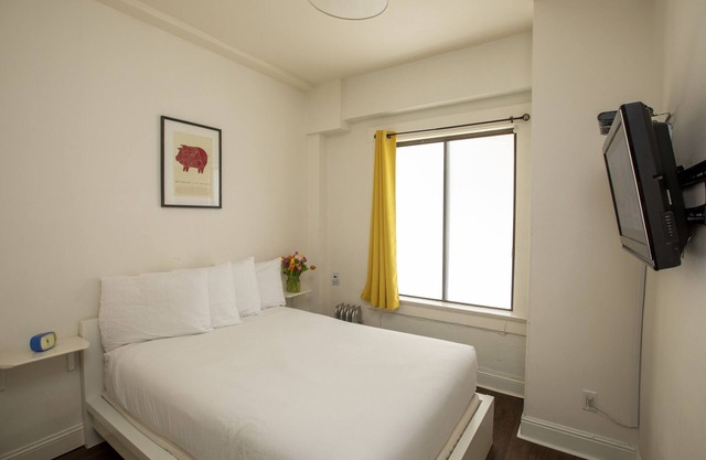 Economy-Doppelzimmer-Eigenes Badezimmer