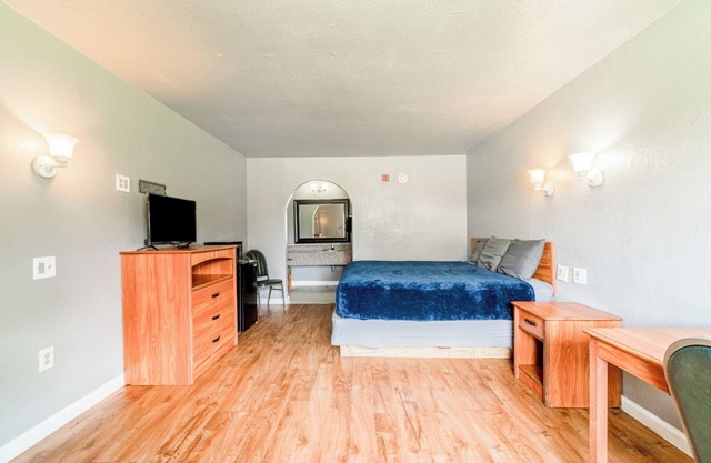 Economy Inn By OYO Livingston TX Hwy 59