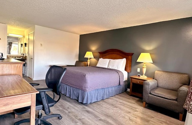 Economy Inn