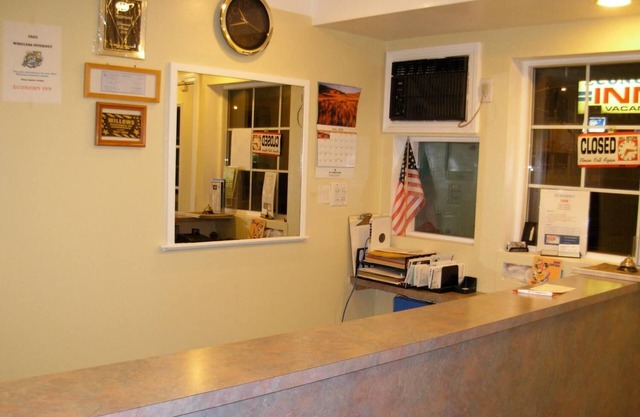 Economy Inn