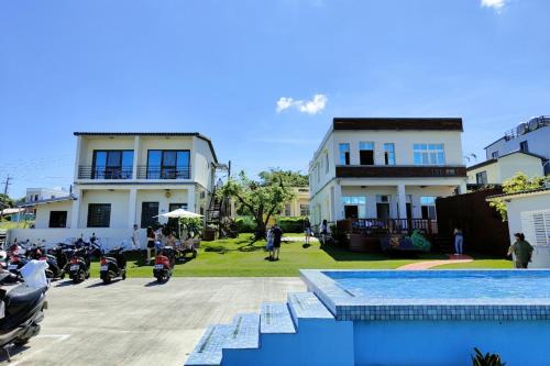 Ecotourism skim month B & B