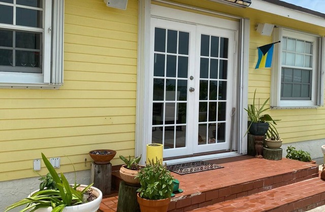 Eddy's Beach House