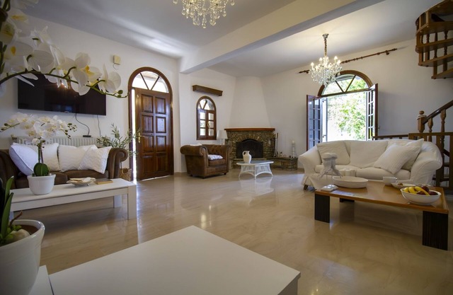 Eden Park Villa by RentalsPro