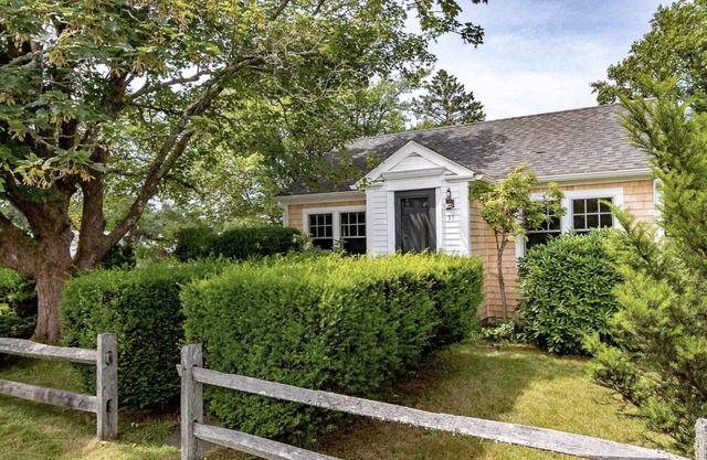 Edgartown Häuschen, neues Listing, neues Remodel, neues zentrales Wechselstrom, einfacher Weg zur Stadt