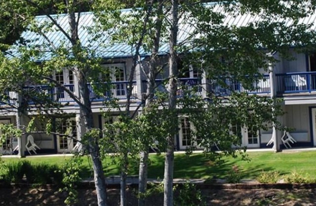 Edgewater Inn Shady Cove