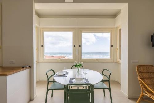 Effe's apartment- ARYA seaview -parcheggio gratuito
