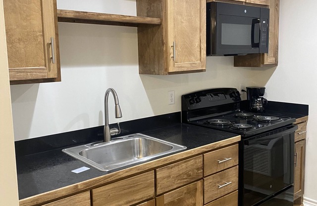 Efficiency Apartments Near All Refineries