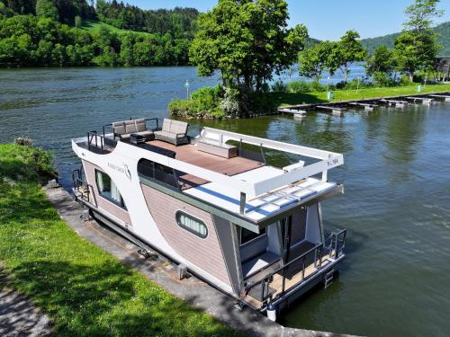 Eichberger Hausboot