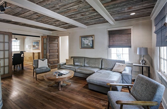 Eight Bed Retreat Getaway in the Heart of Jackson